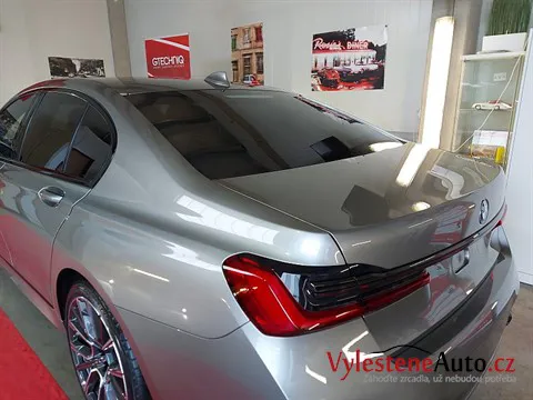 BMW 745e - Leštění a keramická ochrana laku