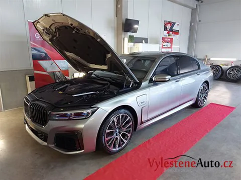 BMW 745e - Leštění a keramická ochrana laku