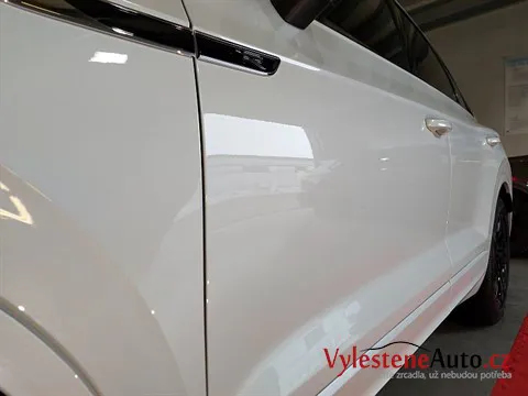 VW Touareg - Leštění a keramická ochrana karoserie