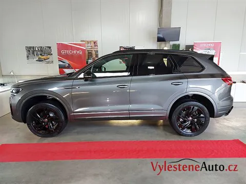 VW Touareg - Leštění a keramická ochrana laku