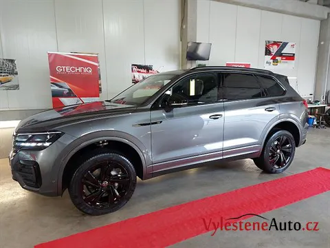 VW Touareg - Leštění a keramická ochrana laku