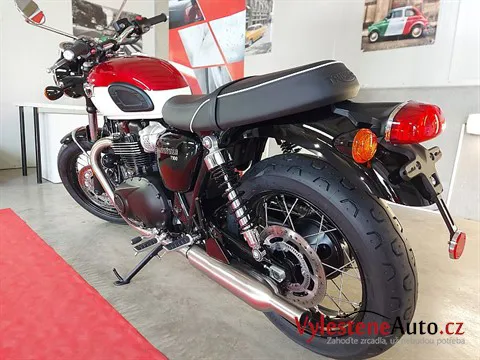 Triumph Bonneville - Leštění a keramická ochrana