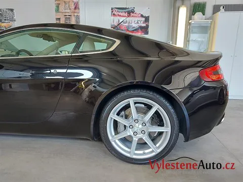 Aston Martin Vantage V8 - Dekontaminace a vyživení keramiky