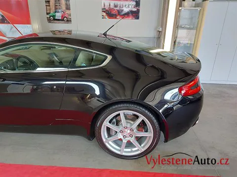 Aston Martin Vantage V8 - Dekontaminace a vyživení keramiky