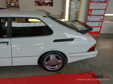 Saab 900 Aero - Vícekroková renovace a keramická ochrana laku