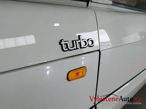 Saab 900 Aero - Vícekroková renovace a keramická ochrana laku