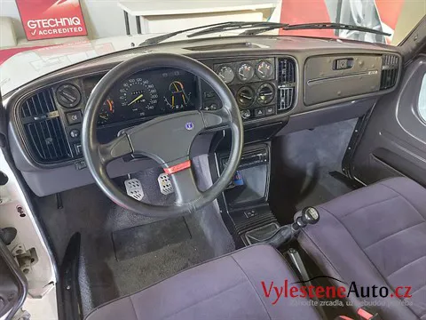 Saab 900 Aero - Vícekroková renovace a keramická ochrana laku