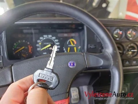 Saab 900 Aero - Vícekroková renovace a keramická ochrana laku