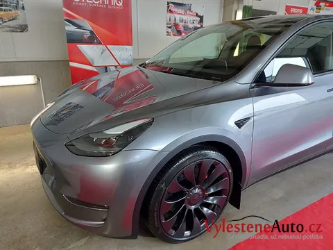 Tesla Y Performance - Vícekrokové leštění a keramická ochrana laku