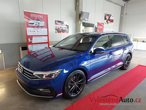 VW Passat kombi - Vícekrokové leštění a keramická ochrana laku