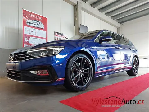 VW Passat kombi - Vícekrokové leštění a keramická ochrana laku