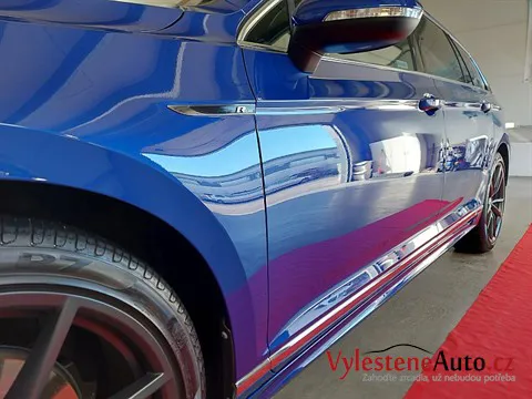 VW Passat kombi - Vícekrokové leštění a keramická ochrana laku