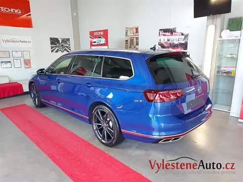 VW Passat kombi - Vícekrokové leštění a keramická ochrana laku