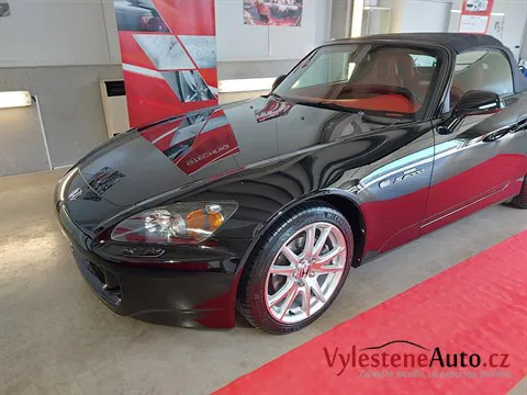 Honda s2000 - Vícekrokové leštění a keramická ochrana laku