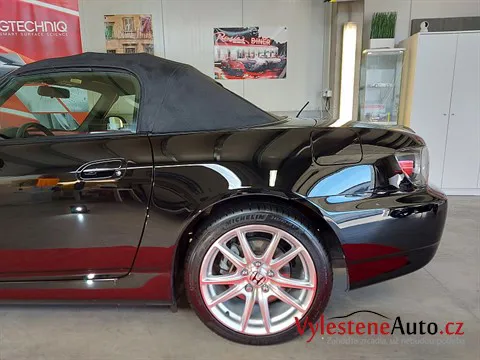 Honda s2000 - Vícekrokové leštění a keramická ochrana laku