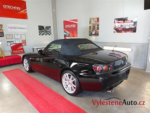 Honda s2000 - Vícekrokové leštění a keramická ochrana laku