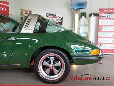 Porsche 911 Targa - Vícekrokové leštění a keramická ochrana laku