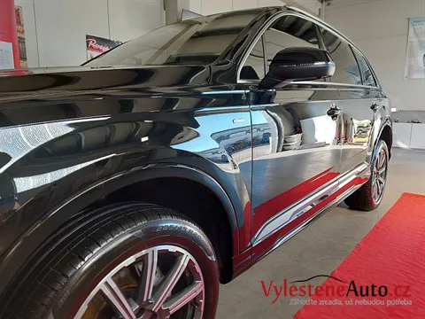 Audi Q7 50 TDI - Vícekrokové leštění a keramická ochrana laku