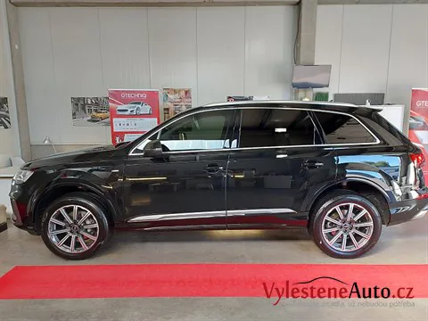 Audi Q7 50 TDI - Vícekrokové leštění a keramická ochrana laku