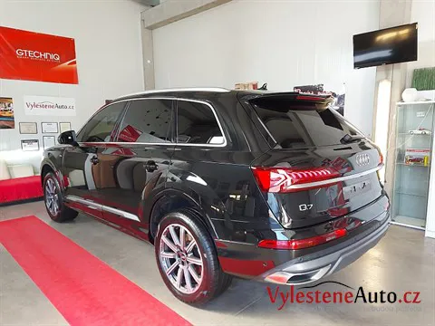 Audi Q7 50 TDI - Vícekrokové leštění a keramická ochrana laku