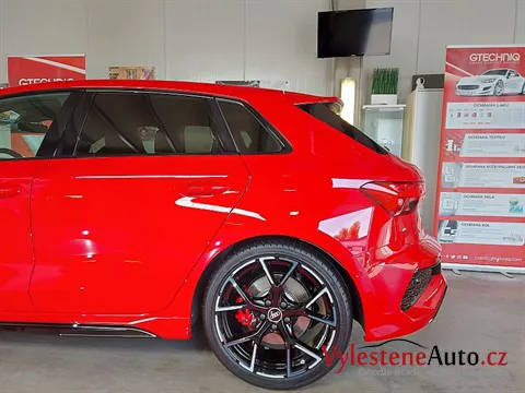 Audi RS3 - Vícekrokové leštění a komplexní keramická ochrana laku