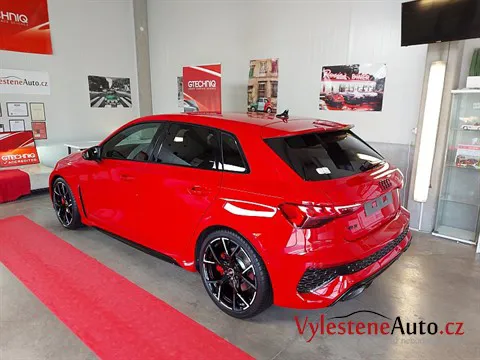 Audi RS3 - Vícekrokové leštění a komplexní keramická ochrana laku