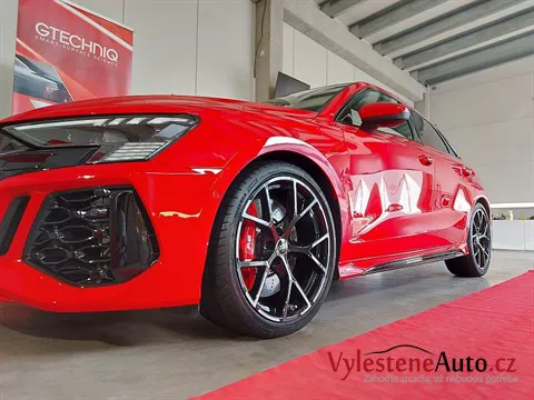 Audi RS3 - Vícekrokové leštění a komplexní keramická ochrana laku