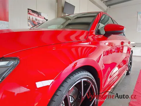 Audi RS3 - Vícekrokové leštění a komplexní keramická ochrana laku