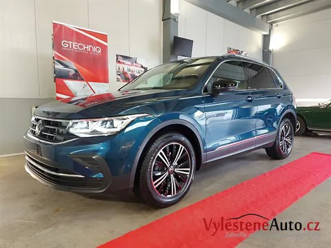 VW Tiguan - Vícekrokové leštění a keramická ochrana laku