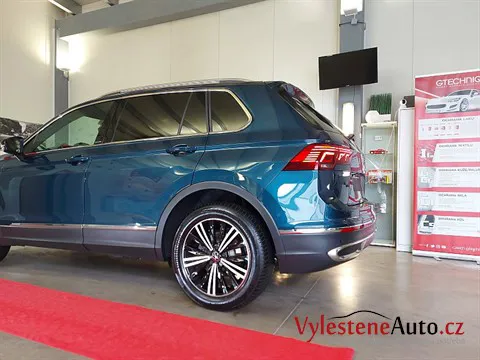 VW Tiguan - Vícekrokové leštění a keramická ochrana laku