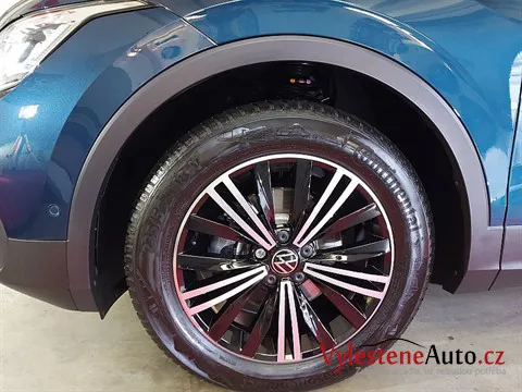 VW Tiguan - Vícekrokové leštění a keramická ochrana laku