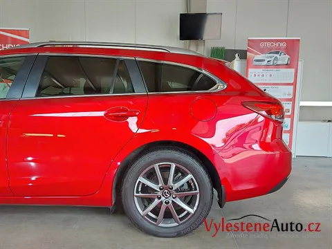 Mazda 6 kombi - Vícekrokové leštění a ochrana laku