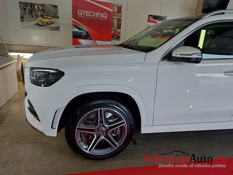 Mercedes-Benz GLS - Vícekrokové leštění a keramická ochrana laku