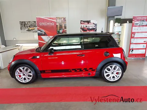 Mini Cooper - Vícekrokové leštění a keramická ochrana laku