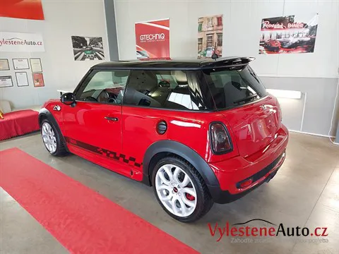 Mini Cooper - Vícekrokové leštění a keramická ochrana laku