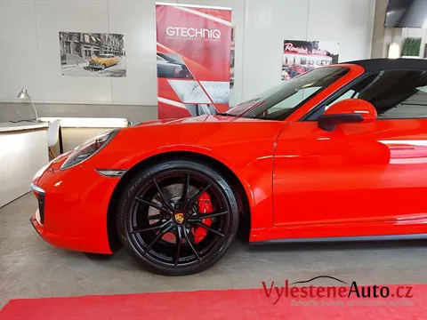 Porsche 911 4S cabrio - Vícekrokové leštění a ochrana laku