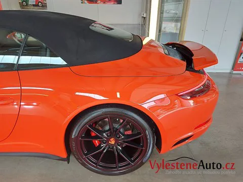 Porsche 911 4S cabrio - Vícekrokové leštění a ochrana laku