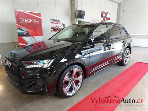 Audi SQ7 - Vícekrokové leštění a keramická ochrana laku