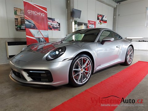 Porsche 911 GTS