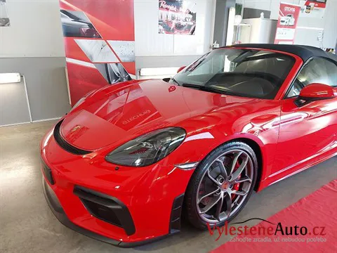 Porsche 718 Spyder - Vícekrokové leštění a keramická ochrana laku