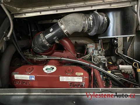 Fire Truck - Vícekrokové leštění a keramická ochrana laku