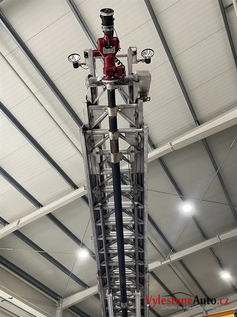 Fire Truck - Vícekrokové leštění a keramická ochrana laku