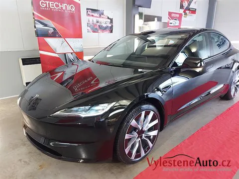 Tesla Model 3 - Leštění a keramická ochrana laku
