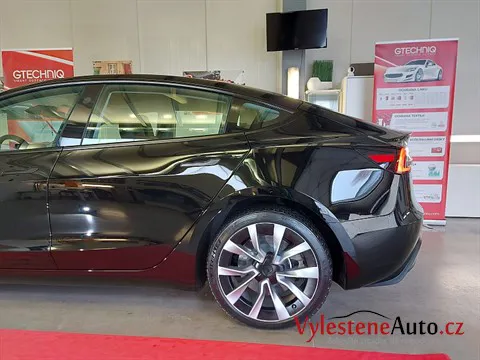 Tesla Model 3 - Leštění a keramická ochrana laku