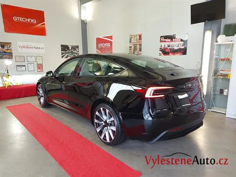 Tesla Model 3 - Leštění a keramická ochrana laku