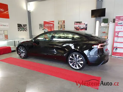 Tesla Model 3 - Leštění a keramická ochrana laku