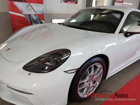 Porsche 718 Cayman - Vícekrokové leštění a keramická ochrana laku