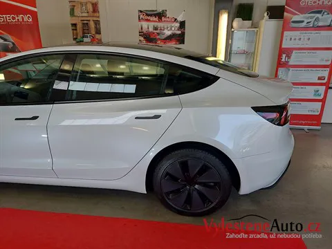 Tesla Model 3 - Leštění a keramická ochrana laku