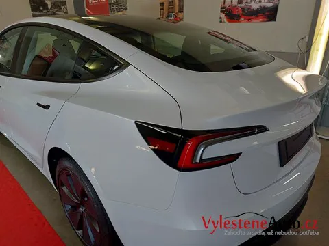 Tesla Model 3 - Leštění a keramická ochrana laku