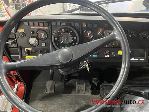 Tatra 815 CAS - Vícekrokové leštění a keramická ochrana laku